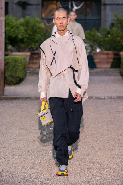 Look 45